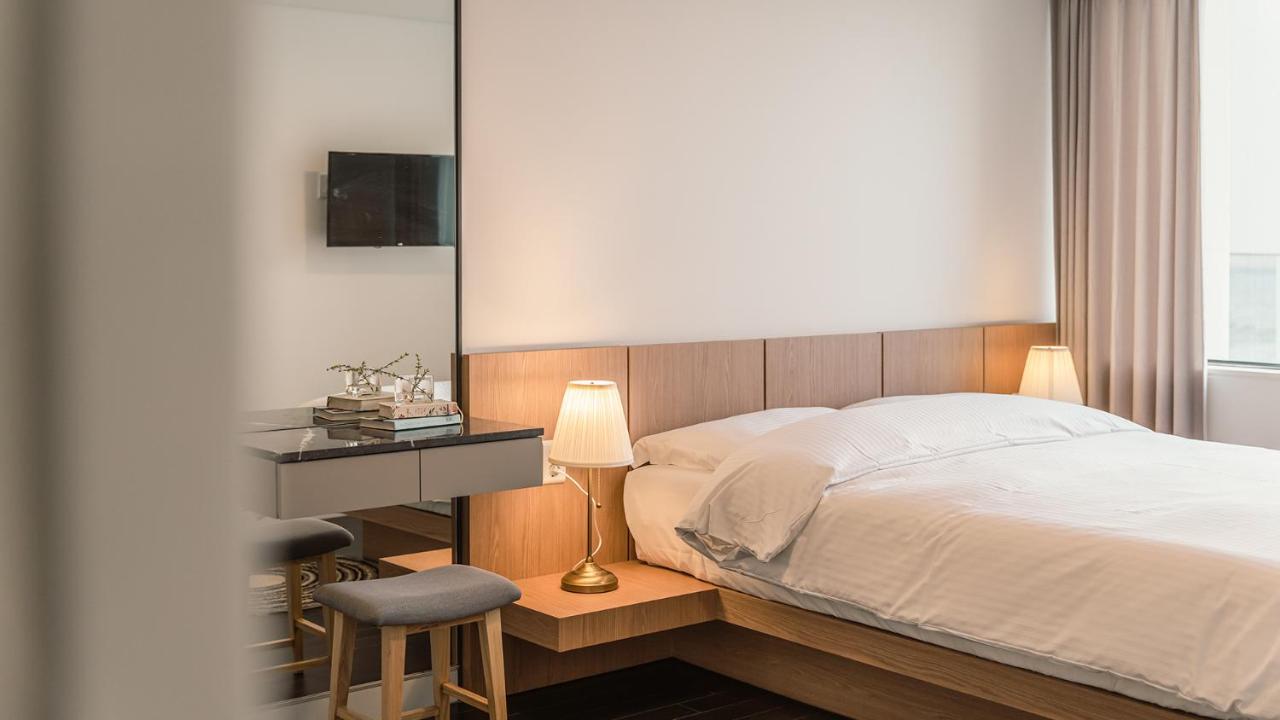 Albescent Poolvilla Gyeongju Bagian luar foto