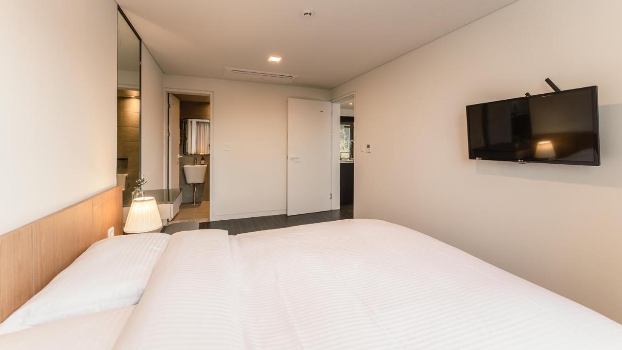 Albescent Poolvilla Gyeongju Bagian luar foto