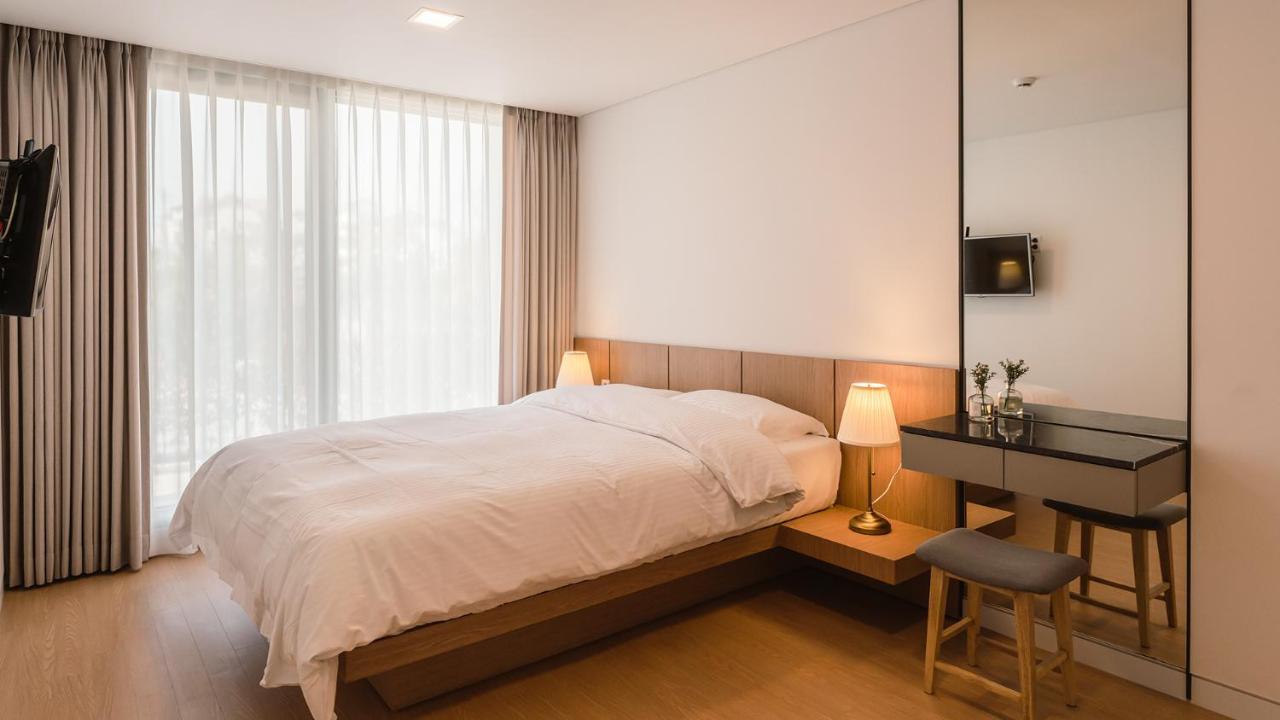 Albescent Poolvilla Gyeongju Bagian luar foto