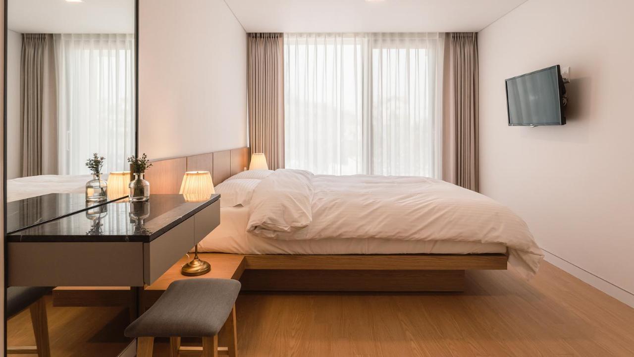Albescent Poolvilla Gyeongju Bagian luar foto