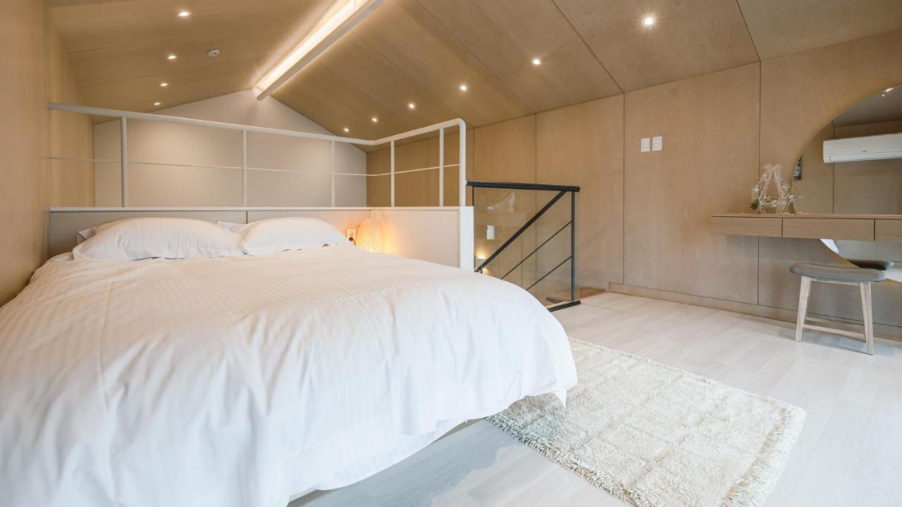 Albescent Poolvilla Gyeongju Bagian luar foto